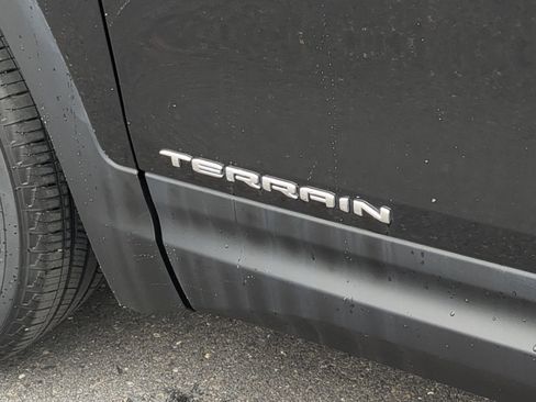 Certified 2023 GMC Terrain SLE FWD image 31