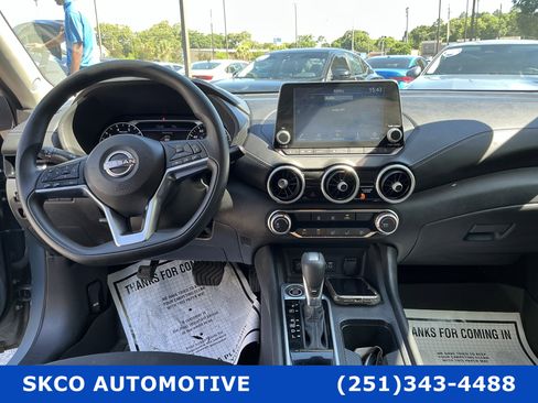 Used 2024 Nissan Sentra SV FWD image 15