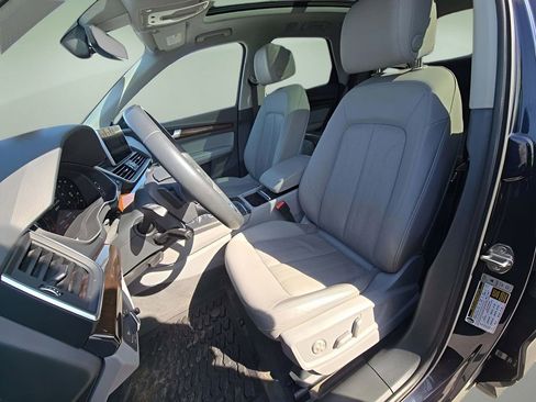 Used 2019 Audi Q5 2.0T Premium Plus image 6