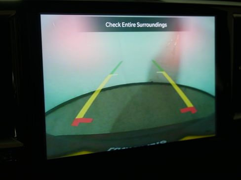 Used 2024 Chrysler Pacifica Touring-L image 32