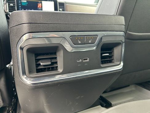 Used 2024 Chevrolet Silverado 2500 High Country w/ High Country Premium Package image 35