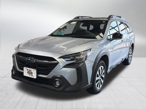 Certified 2024 Subaru Outback Premium AWD/4WD image 3