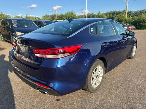 Used 2017 Kia Optima LX FWD image 5