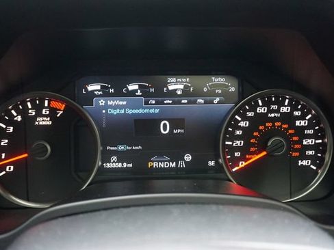 Used 2017 Ford F150 Raptor w/ Equipment Group 802A Luxury AWD/4WD image 18