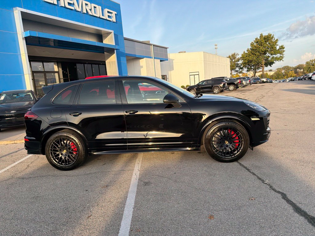 Used 2016 Porsche Cayenne GTS AWD/4WD image 2