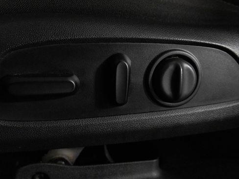 Used 2021 GMC Acadia SLE w/ Driver Convenience Package image 20