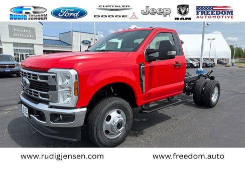 New 2026 Ford F350 XLT w/ XLT Value Package AWD/4WD image 1