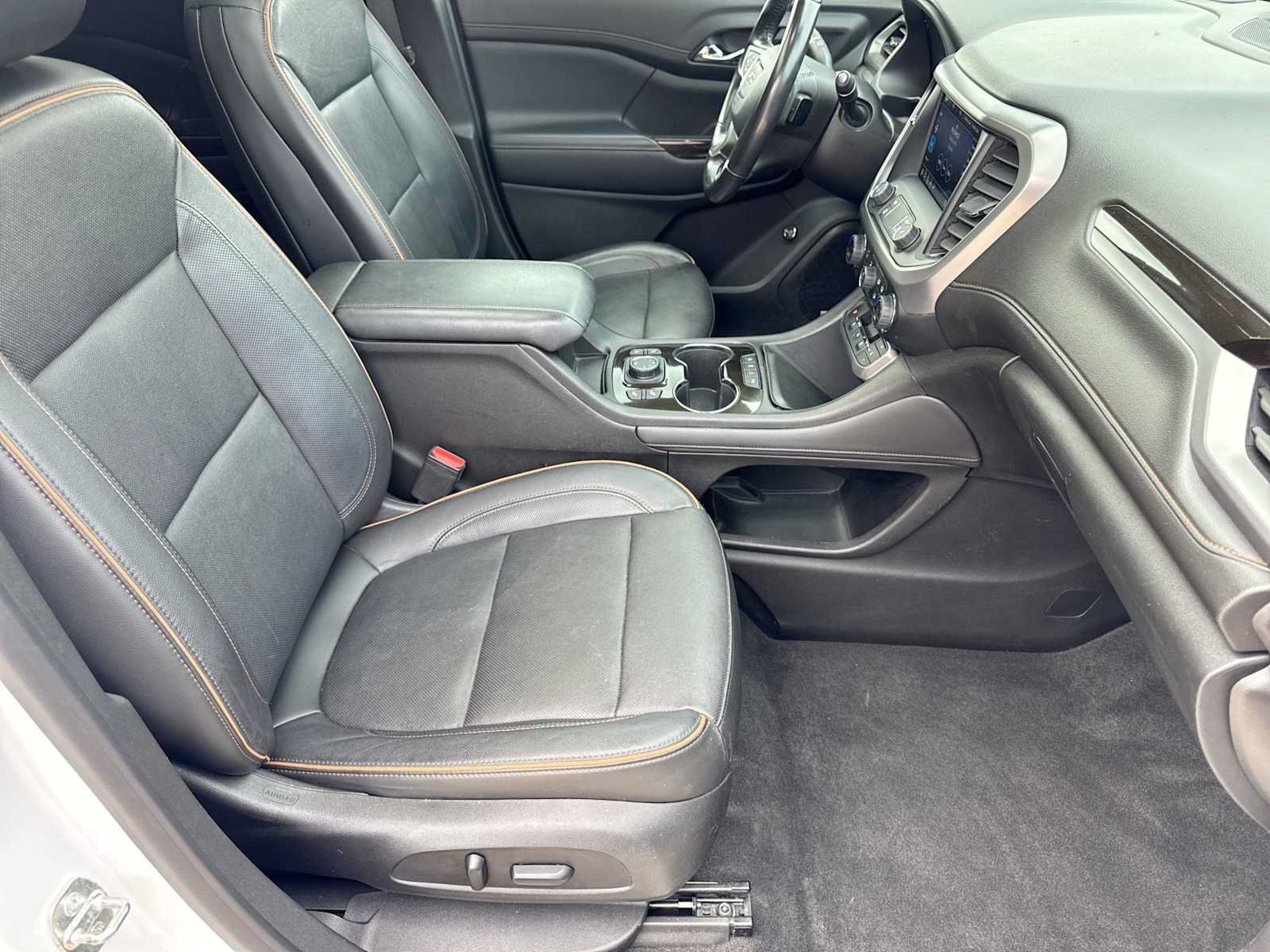 Used 2020 GMC Acadia AT4 w/ Driver Alert Package II AWD/4WD image 24