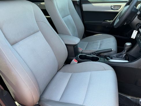 Used 2016 Toyota Corolla LE image 10