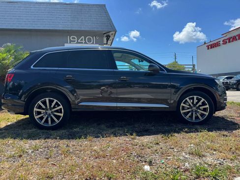 Used 2019 Audi Q7 3.0T Prestige AWD/4WD image 4