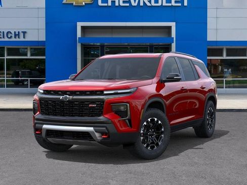 New 2027 Chevrolet Traverse Z71 w/ Driver Confidence Package AWD/4WD image 6