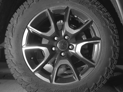 Used 2025 Jeep Compass Trailhawk image 15