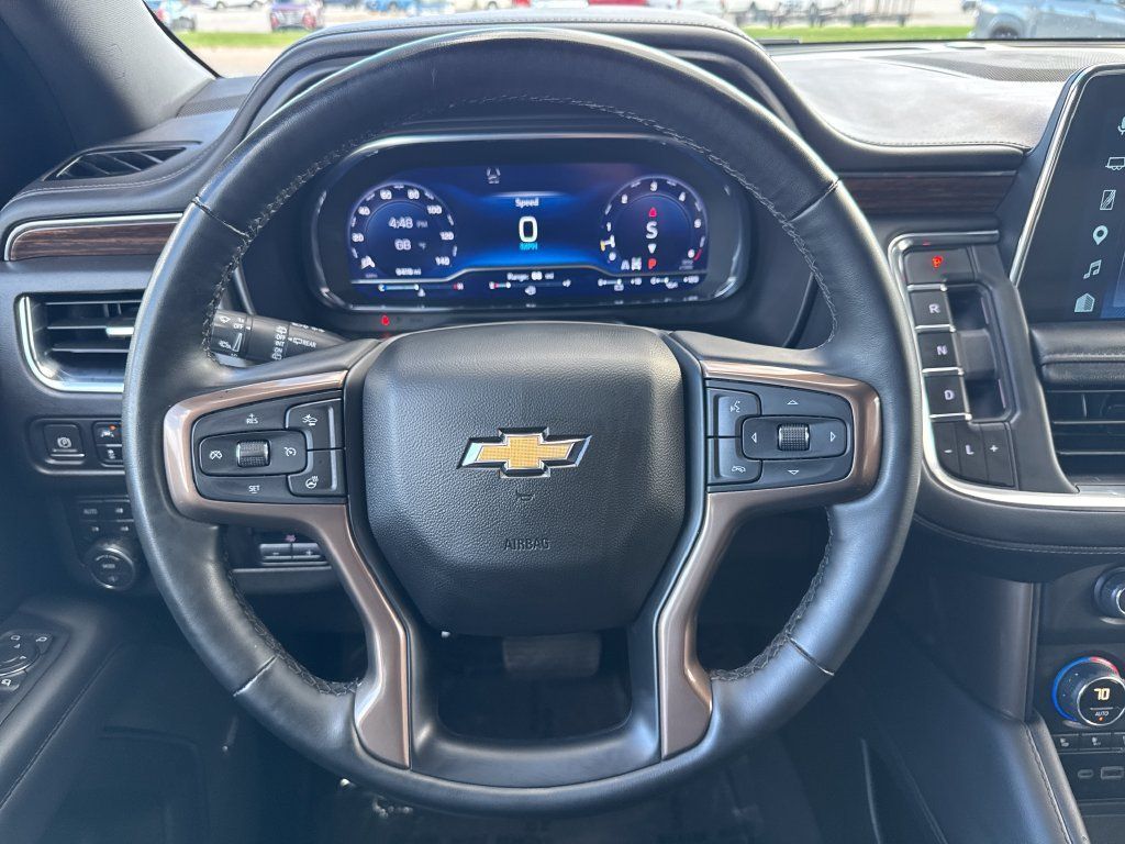 Used 2024 Chevrolet Tahoe High Country AWD/4WD image 23