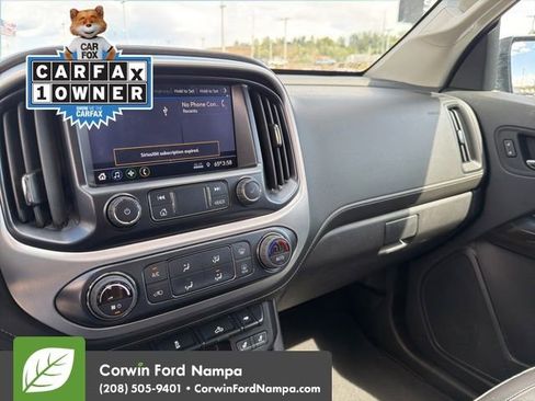 Used 2022 GMC Canyon Elevation w/ Elevation Premium Package AWD/4WD image 11
