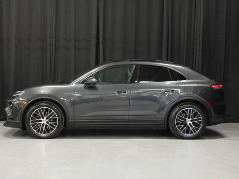 Certified 2025 Porsche Macan 4 Electric AWD/4WD image 2