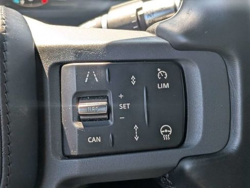 Used 2022 Land Rover Defender 110 X-Dynamic HSE AWD/4WD image 27