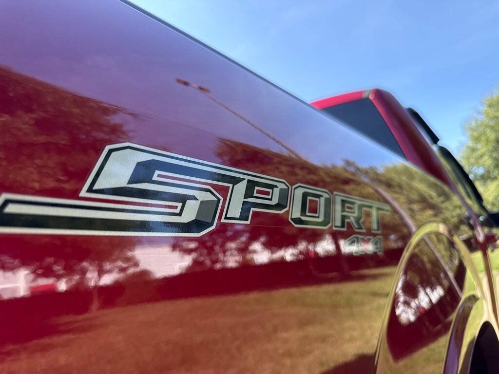 Used 2017 Ford F150 XLT w/ Equipment Group 301A Mid AWD/4WD image 7