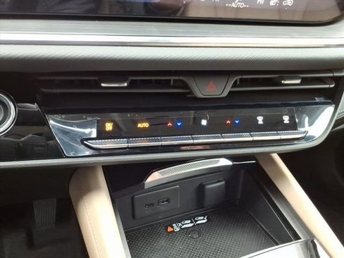 New 2025 Buick Envision Preferred image 32