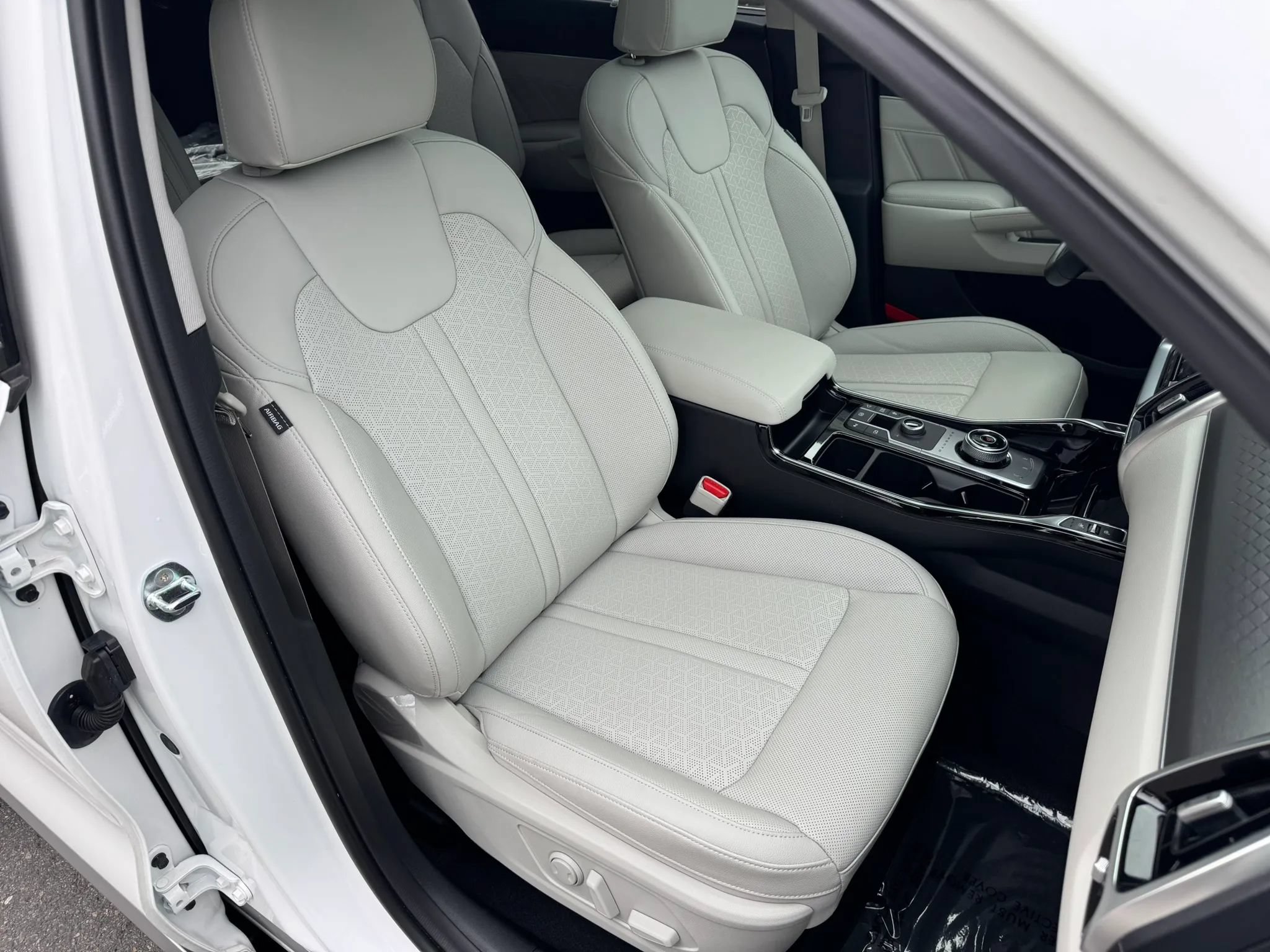 Used 2023 Kia Sorento SX Prestige w/ Panoramic Sunroof Package AWD/4WD image 25