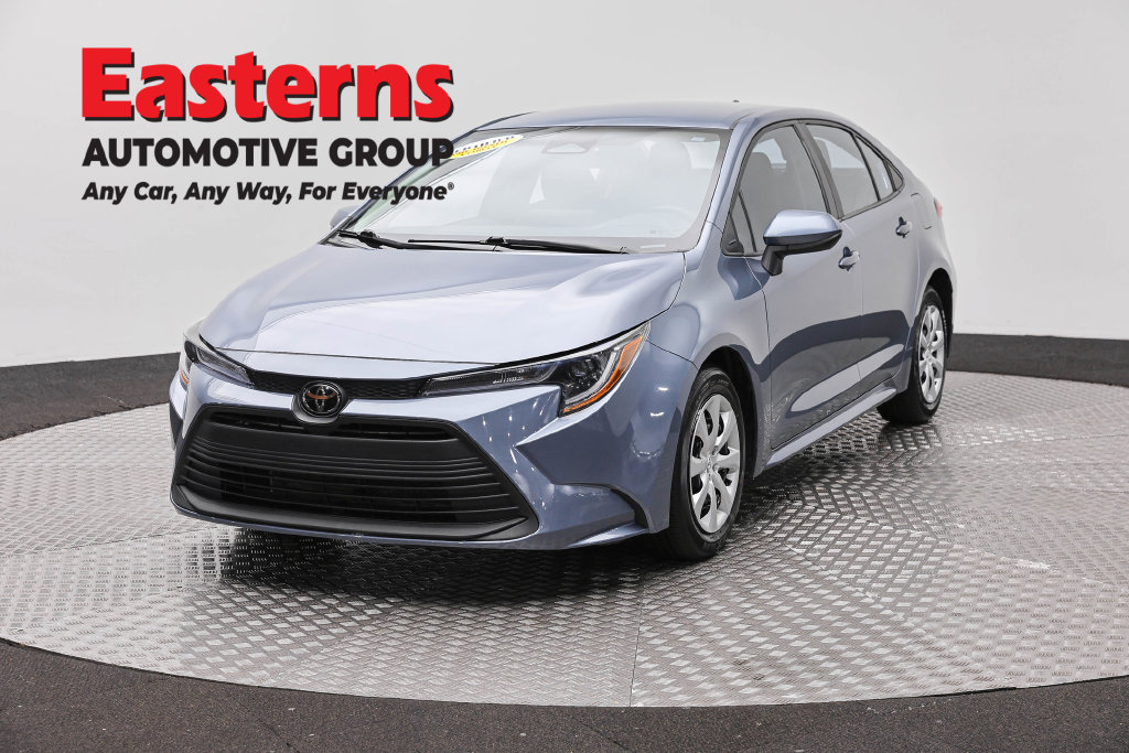 Used 2024 Toyota Corolla LE FWD image 1