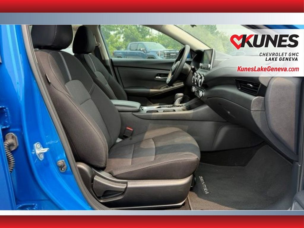 Used 2024 Nissan Sentra SV FWD image 17