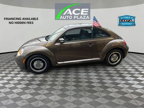 Used 2012 Volkswagen Beetle 2.5 image 7