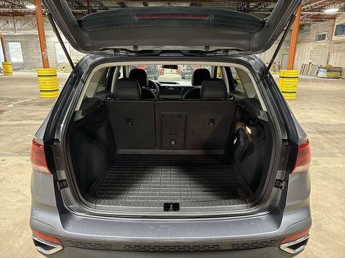 Used 2022 Volkswagen Taos SE image 11