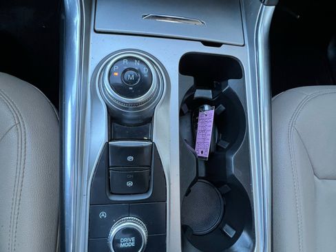 Used 2020 Ford Explorer XLT w/ Equipment Group 202A image 32