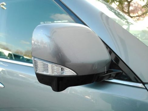 Used 2023 Nissan Armada SL w/ Captain's Chairs Package image 26