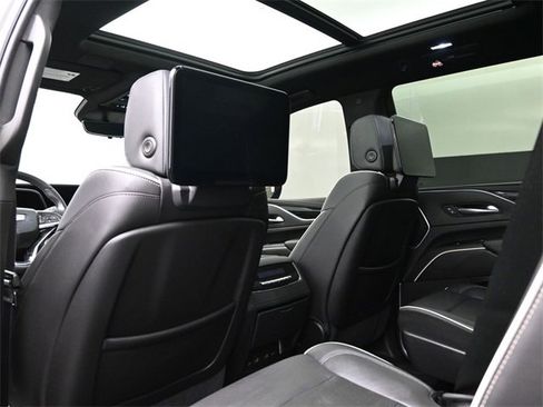 Used 2021 Cadillac Escalade Sport image 17