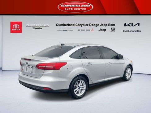 Used 2018 Ford Focus SE image 8