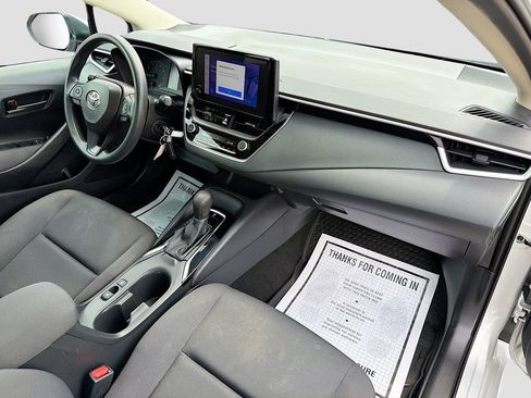 Used 2024 Toyota Corolla LE FWD image 12