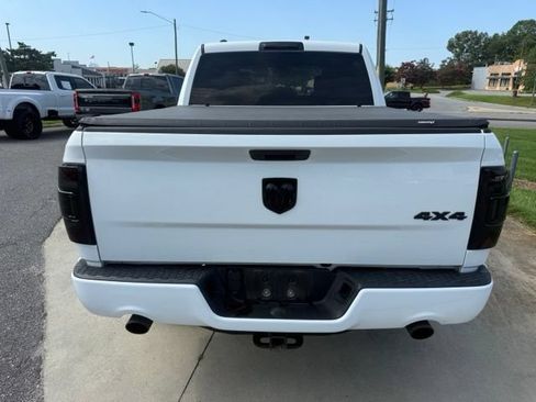 Used 2019 RAM 1500 Express w/ Express Value Package AWD/4WD image 10