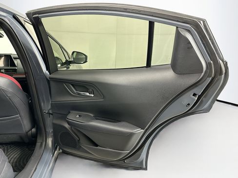 Used 2024 Toyota Prius Prime XSE image 28