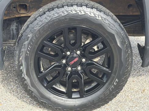 Used 2023 GMC Sierra 1500 Elevation RWD image 17