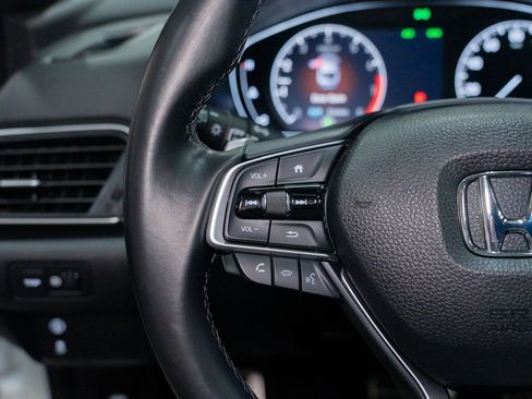 Used 2018 Honda Accord Sport image 31