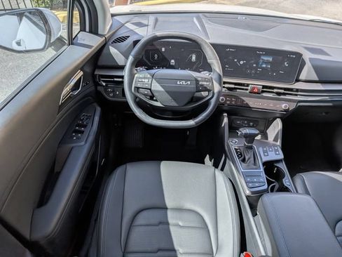 Used 2026 Kia Sportage SX FWD image 16