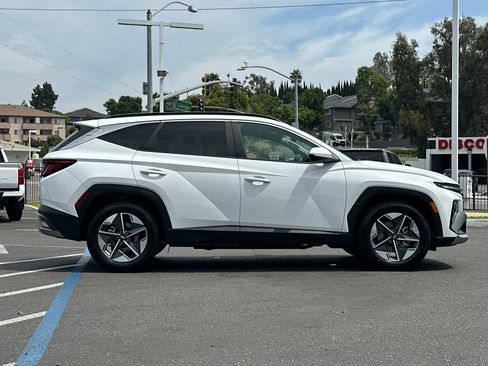 Used 2025 Hyundai Tucson SEL FWD image 6