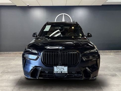 Used 2024 BMW X7 xDrive40i w/ Executive Package AWD/4WD image 2