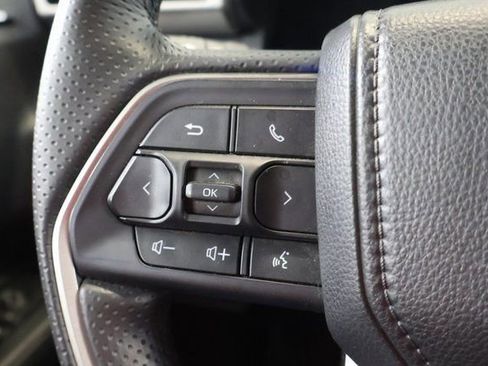 Used 2025 Toyota 4Runner SR5 image 17