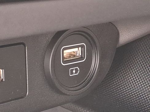 Used 2023 Hyundai Elantra SEL FWD image 27