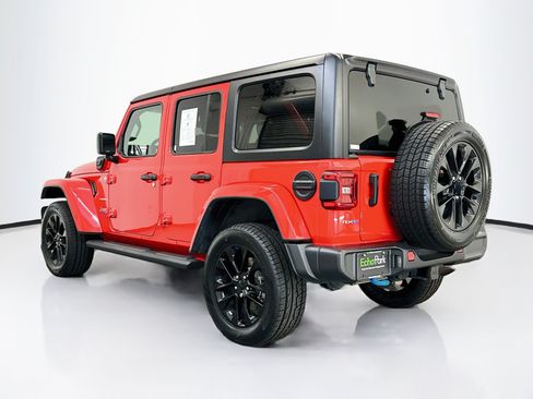 Used 2023 Jeep Wrangler Unlimited Sahara AWD/4WD image 5