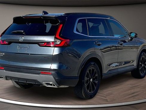 Used 2025 Honda CR-V Sport image 2