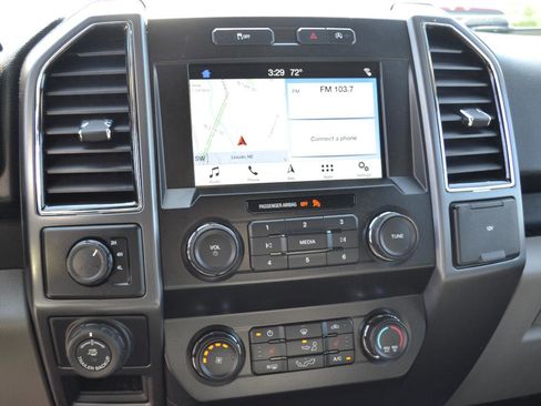 Used 2019 Ford F150 XLT w/ Equipment Group 302A Luxury AWD/4WD image 19