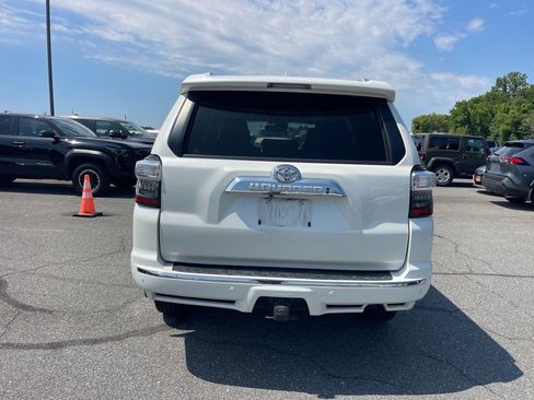 Used 2020 Toyota 4Runner Limited AWD/4WD image 5