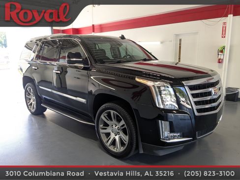 Used 2020 Cadillac Escalade Luxury RWD image 5