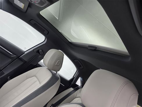 Used 2024 Audi A3 2.0T Premium Plus image 12