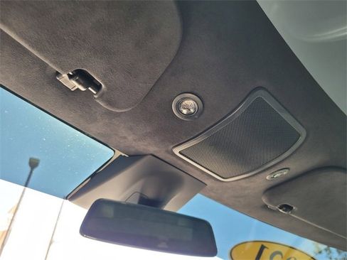 Used 2021 Tesla Model S Performance image 31