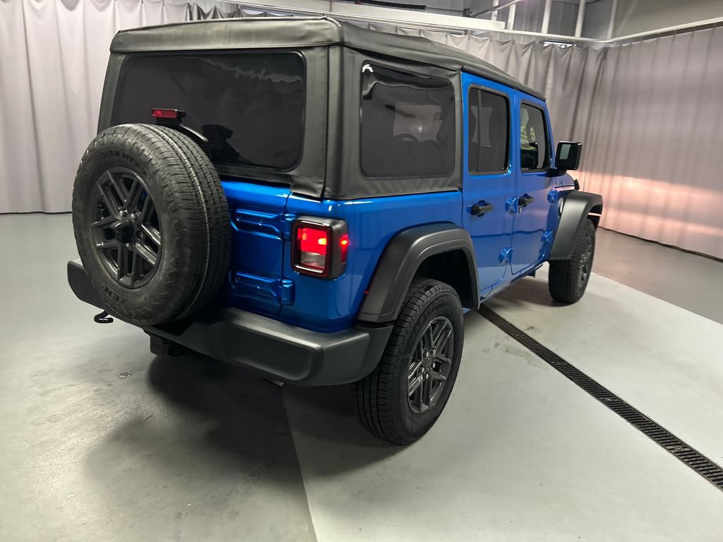 Used 2025 Jeep Wrangler Unlimited Sport AWD/4WD image 7