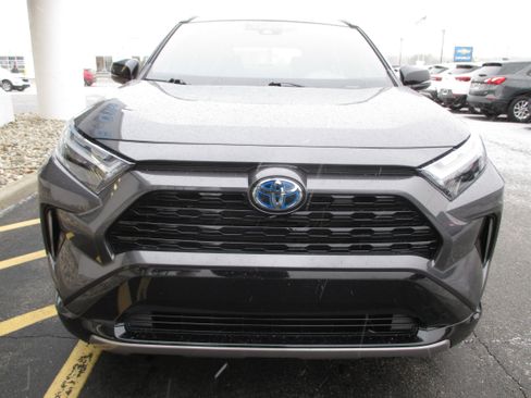 Used 2024 Toyota RAV4 XSE image 8